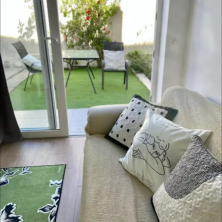 Villa With Pool Cascaes